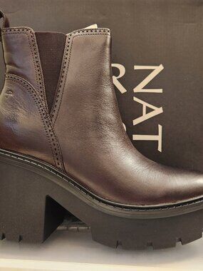 Naturalizer "Quest" Dark Brown Leather Platform Booties. NIB. Size 9.5